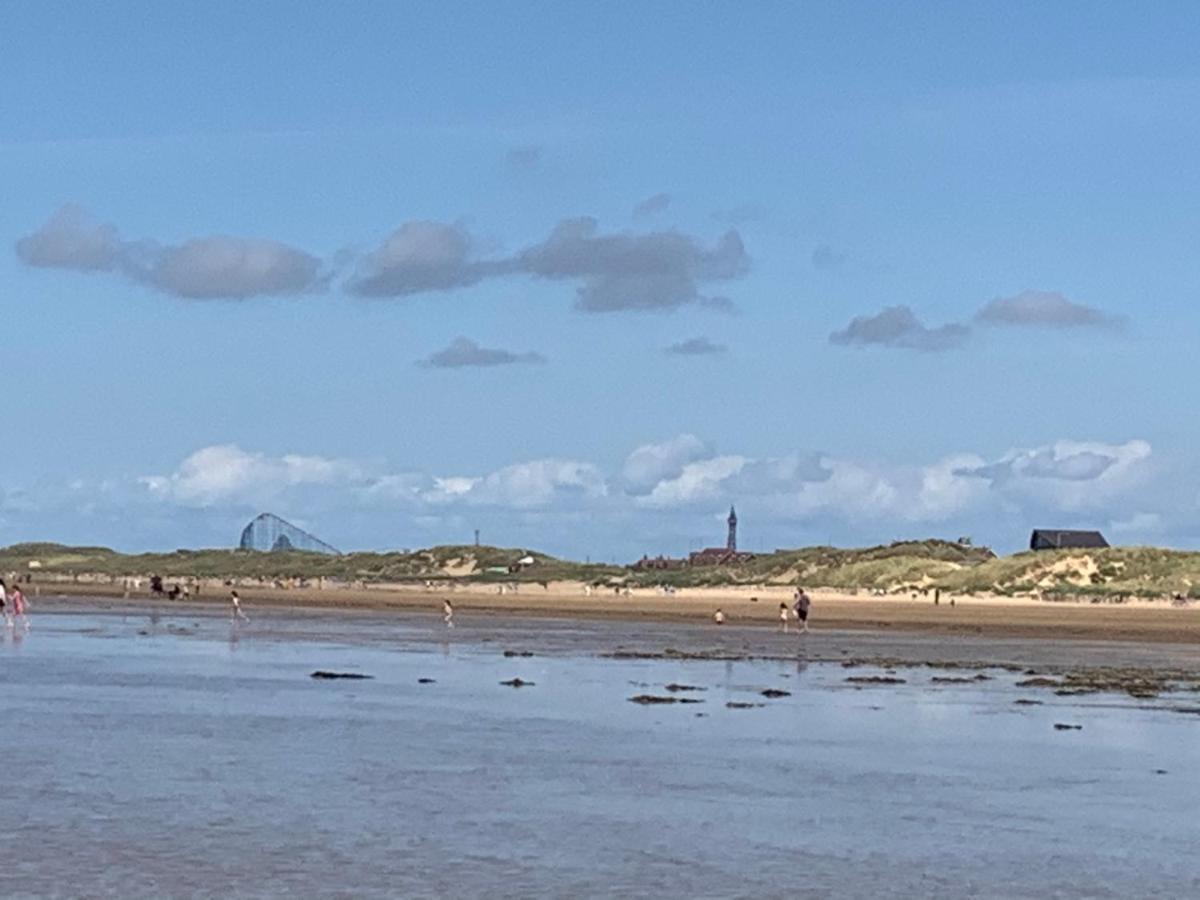 Beach Lookout - SEA VIEWS Lytham St Annes Exteriér fotografie